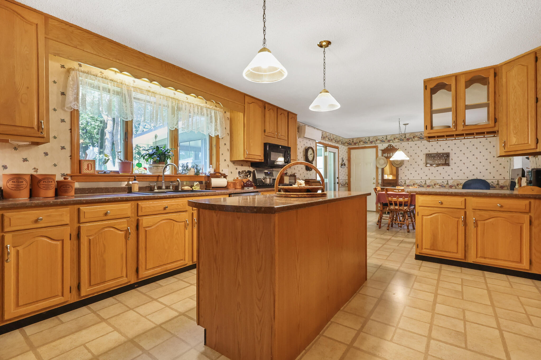 426 Fuller Road Carmel, ME 04419 - Photo 11 of 47 2M6A8486