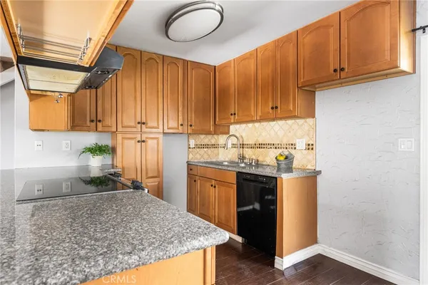 $575,000 | 473 East 1st Street, Tustin, CA 92780