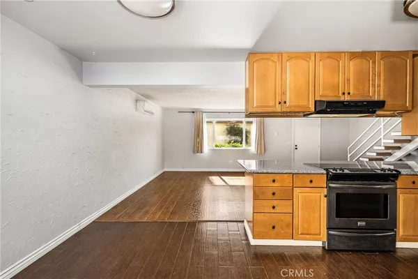 $575,000 | 473 East 1st Street, Tustin, CA 92780