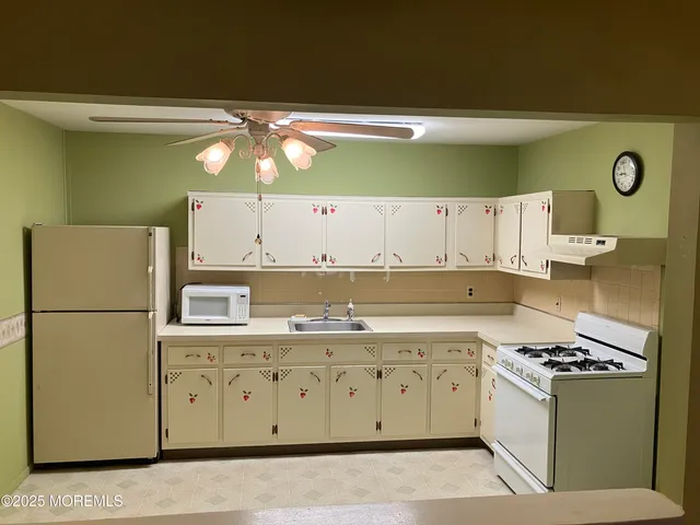 $69,900 | 5 Cypress Street, Unit C, Toms River, NJ 08757