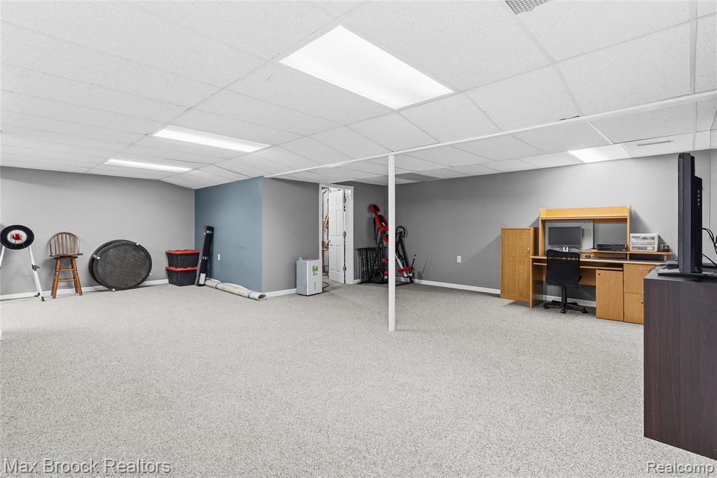 2566 North 5 Mile Road Midland, MI 48642 - Photo 27 of 60
