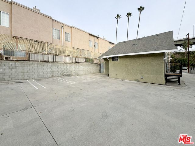$3,295 | 5237 Eagle Dale Avenue, Los Angeles, CA 90041