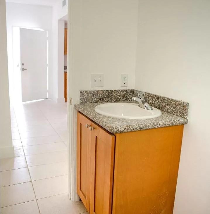 750 Southwest 2nd Street, Unit 4 Miami, FL 33130 - Photo 5 of 8 Photo 5