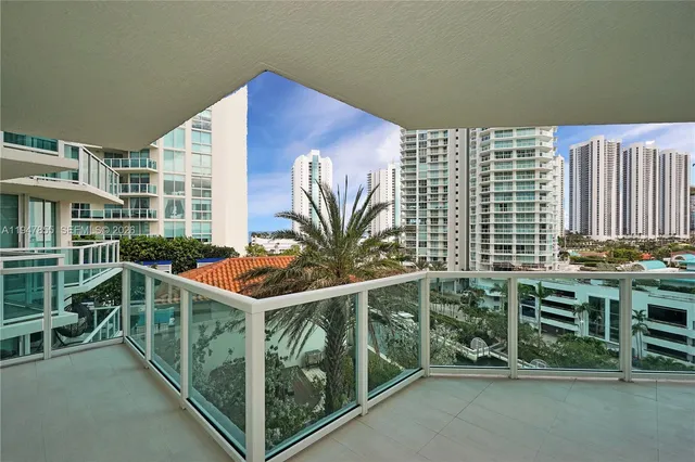 $5,450 | Parque Towers, Sunny Isles Beach, FL 33160