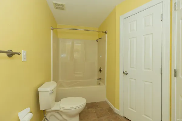 $305,000 | 808 South Concord Drive, Princeton, IN 47670