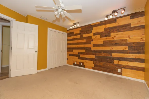 $305,000 | 808 South Concord Drive, Princeton, IN 47670