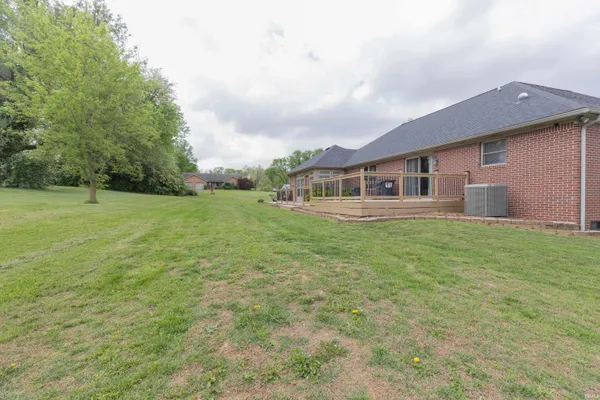 $305,000 | 808 South Concord Drive, Princeton, IN 47670
