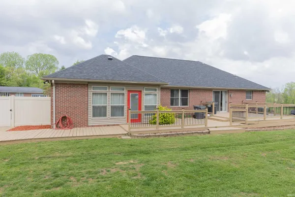 $305,000 | 808 South Concord Drive, Princeton, IN 47670