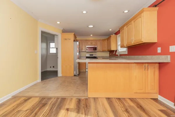 $305,000 | 808 South Concord Drive, Princeton, IN 47670