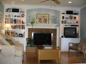 5229 Murrayhill Road Charlotte, NC 28210 - Photo 2 of 8 Gallery Image 2