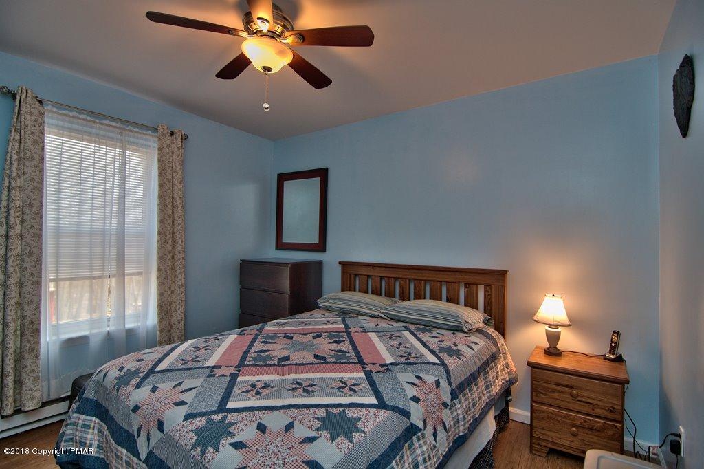 188 Hummingbird Trail Bushkill, PA 18324 - Photo 26 of 34 Bedroom 3 View 1
