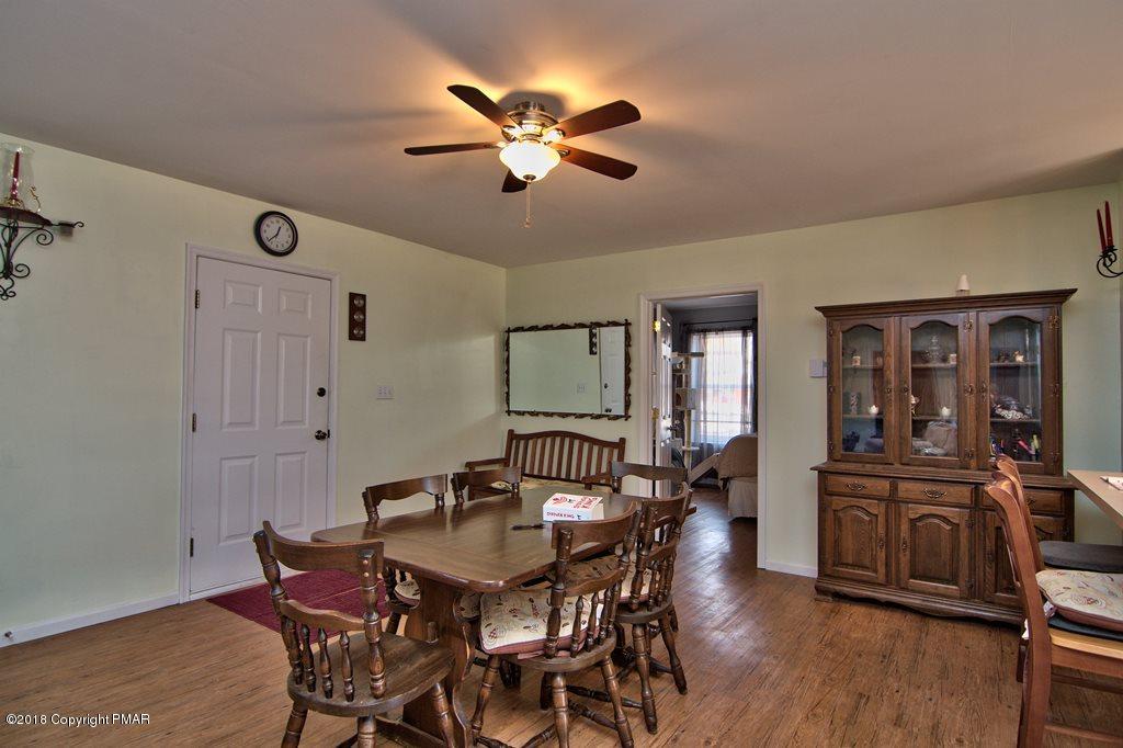 188 Hummingbird Trail Bushkill, PA 18324 - Photo 8 of 34 Dining Room View 3