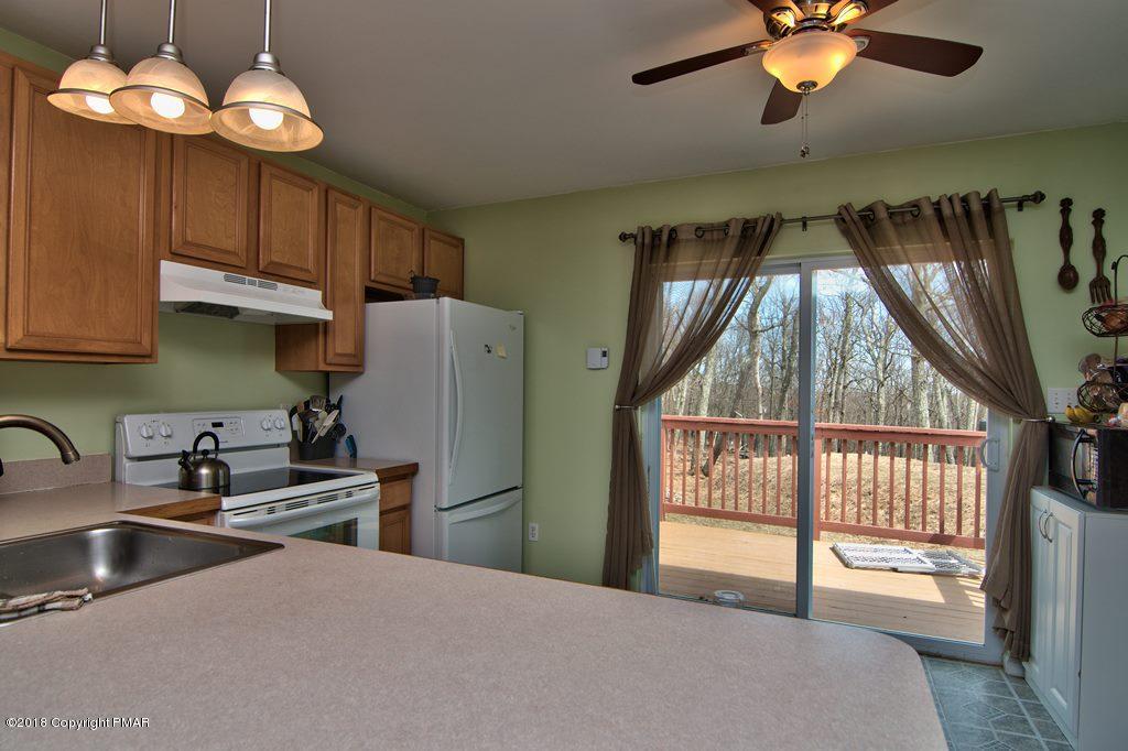 188 Hummingbird Trail Bushkill, PA 18324 - Photo 9 of 34 Kitchen View 1