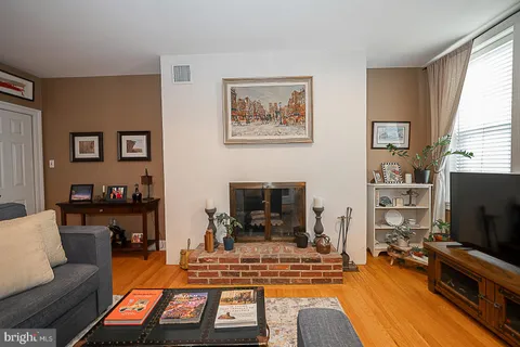 $895,000 | 2317 Fairmount Avenue, Philadelphia, PA 19130