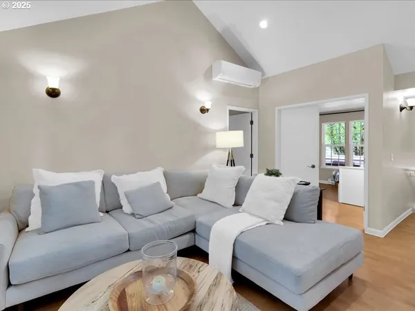 $389,900 | 8425 Southwest Curry Drive, Wilsonville, OR 97070