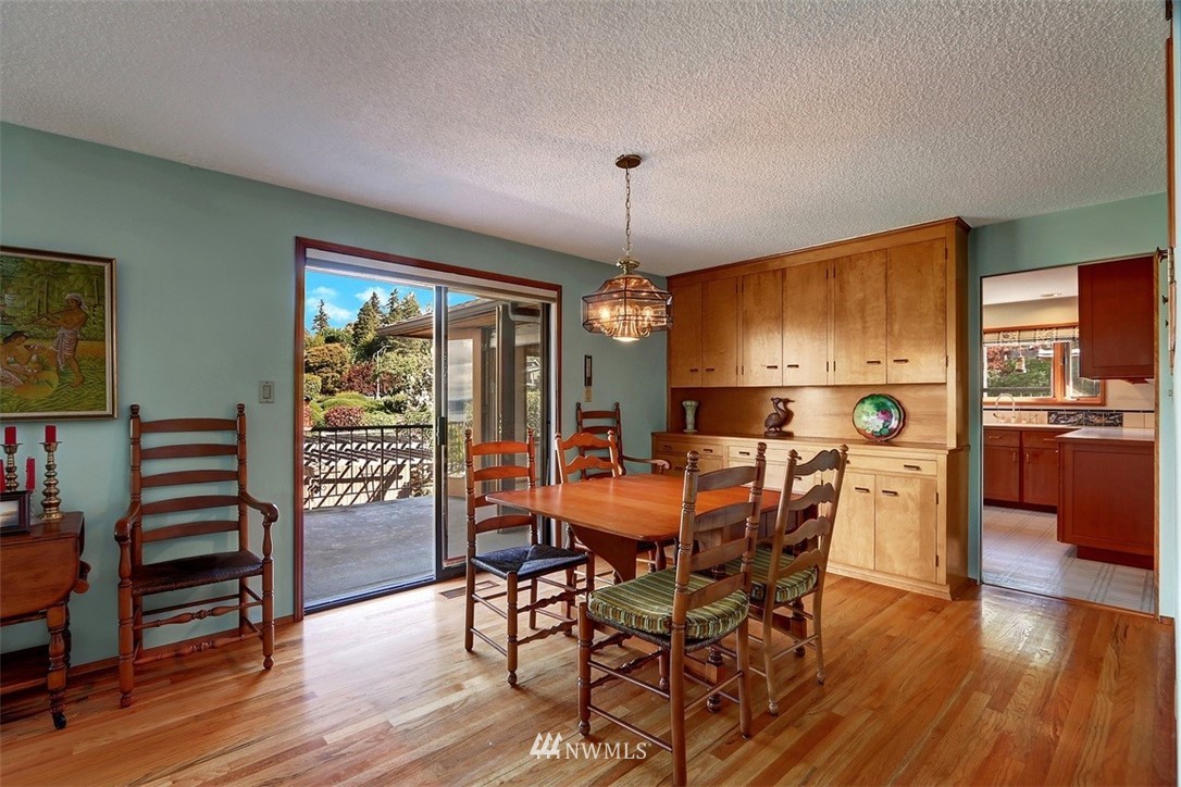 4052 Southwest Donovan Street Seattle, WA 98136 - Photo 11 of 35 Gallery Image 11