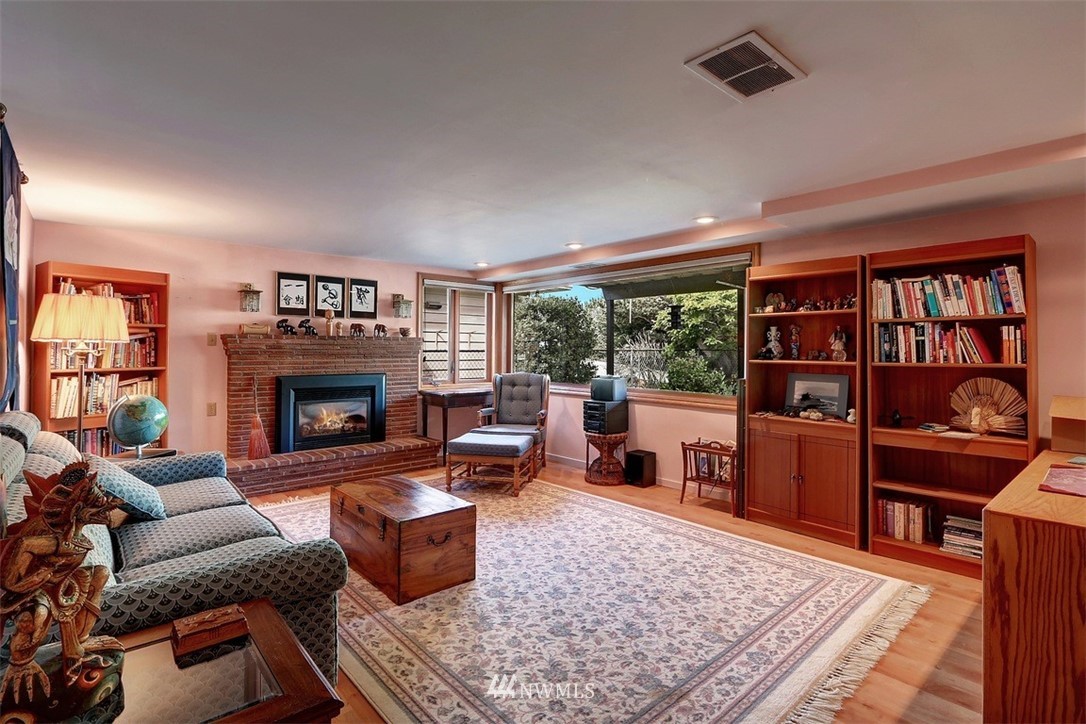 4052 Southwest Donovan Street Seattle, WA 98136 - Photo 24 of 35 Gallery Image 24