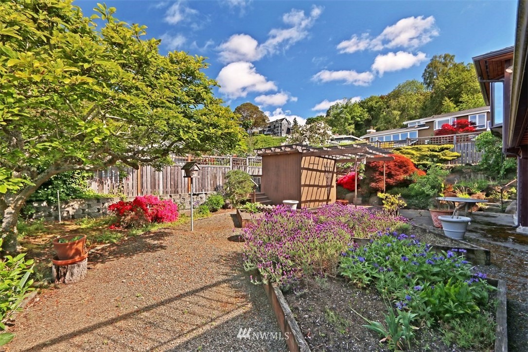 4052 Southwest Donovan Street Seattle, WA 98136 - Photo 34 of 35 Gallery Image 34