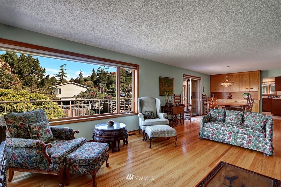 4052 Southwest Donovan Street Seattle, WA 98136 - Photo 9 of 35 Gallery Image 9