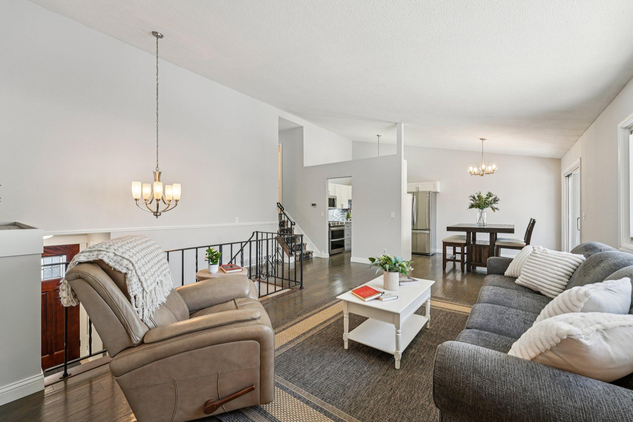 4202 Shirlee Lane North Shoreview, MN 55126 - Photo 4 of 23