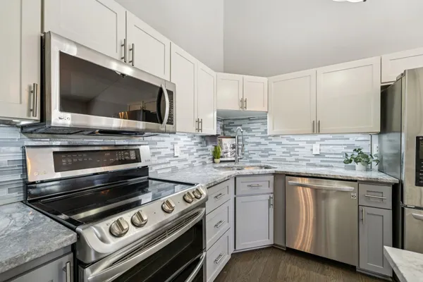 $293,000 | 4202 Shirlee Lane North, Shoreview, MN 55126