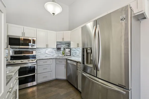 $293,000 | 4202 Shirlee Lane North, Shoreview, MN 55126