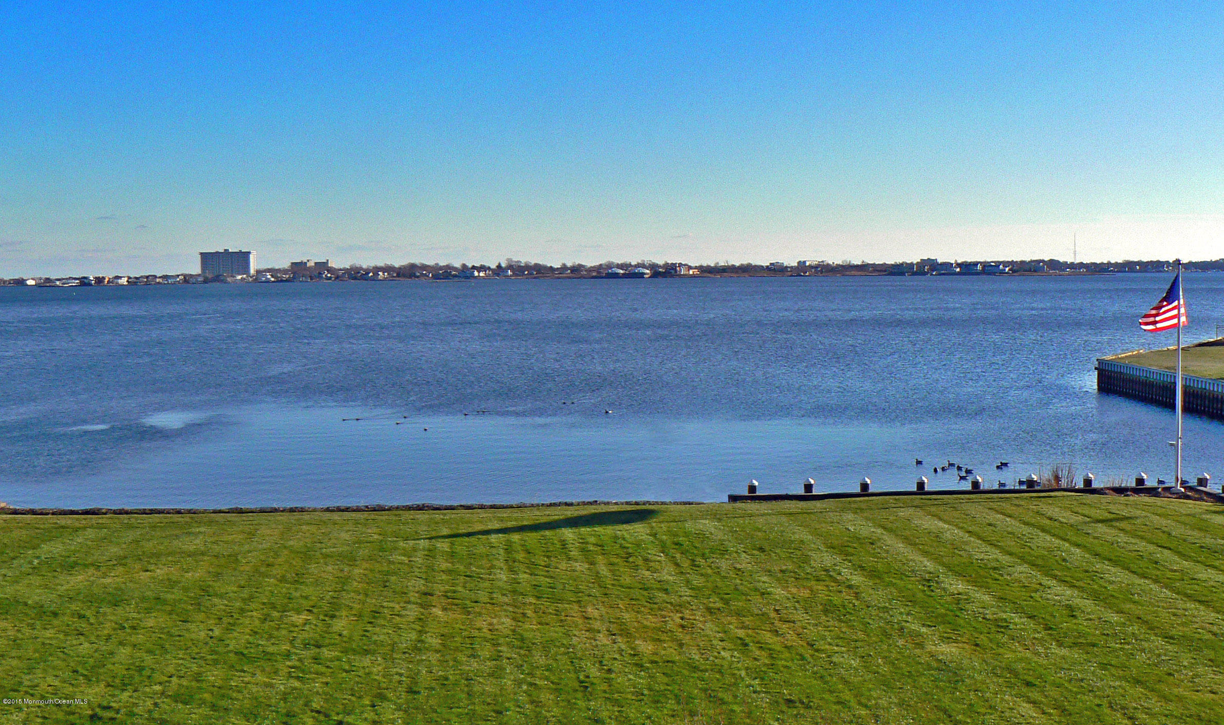 25 Heathcliff Road Rumson, NJ 07760 - Photo 1 of 10 Primary Photo
