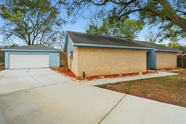 $250,000 | 2000 Hamilton Street, Rosenberg, TX 77471