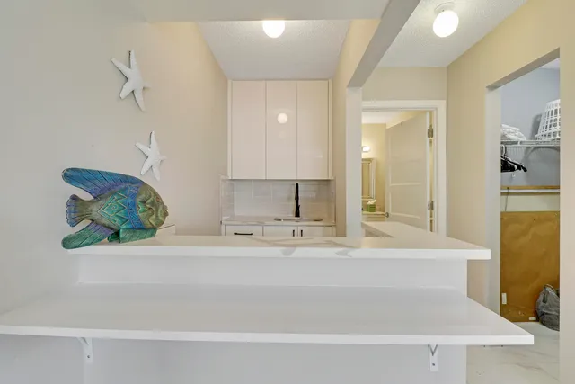 $14,000 | 360 Bella Vista Court North, Unit 60, Jupiter, FL 33477