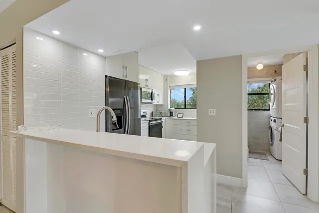 $14,000 | 360 Bella Vista Court North, Unit 60, Jupiter, FL 33477