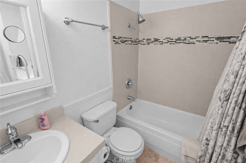 16436 Poco Circle Huntington Beach, CA 92649 - Photo 16 of 48