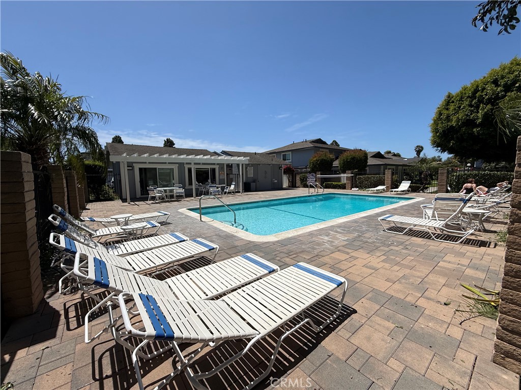 16436 Poco Circle Huntington Beach, CA 92649 - Photo 33 of 48