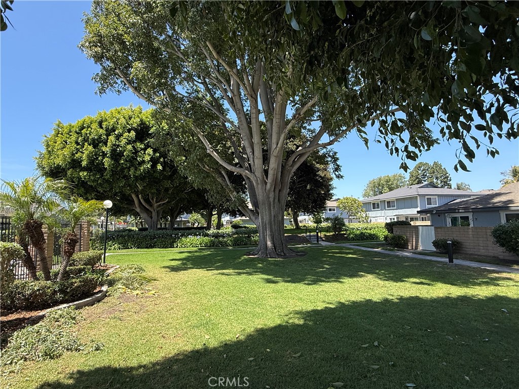 16436 Poco Circle Huntington Beach, CA 92649 - Photo 37 of 48