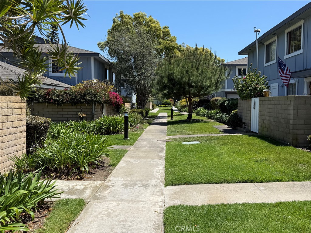 16436 Poco Circle Huntington Beach, CA 92649 - Photo 40 of 48