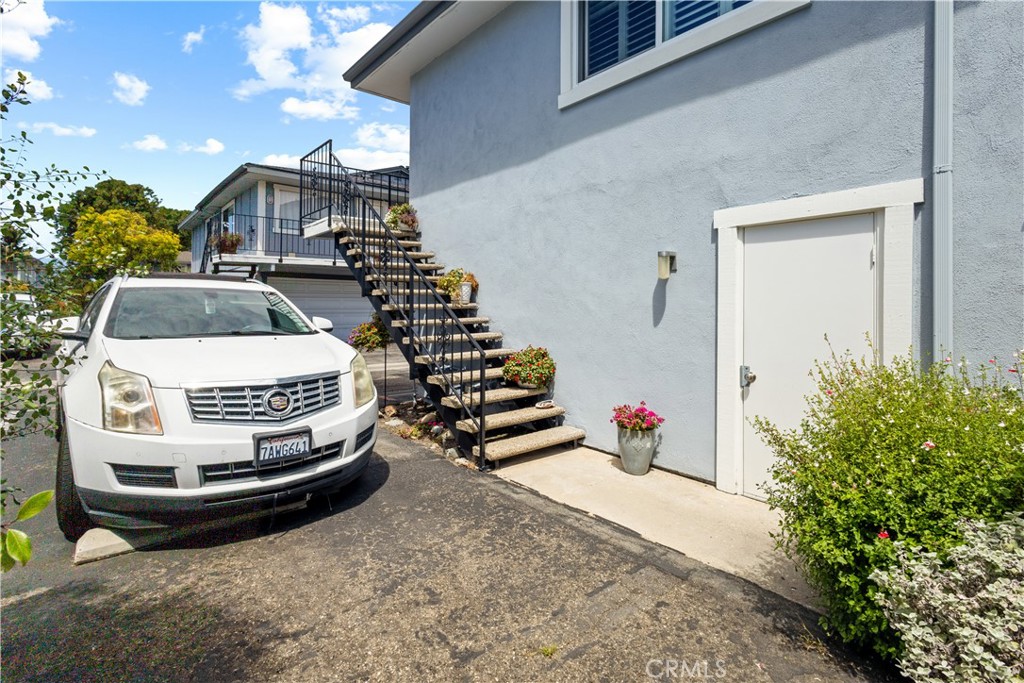 16436 Poco Circle Huntington Beach, CA 92649 - Photo 6 of 48