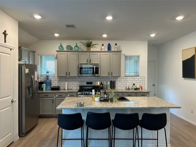 $2,300 | 21207 Bering Reach Drive, Cypress, TX 77433