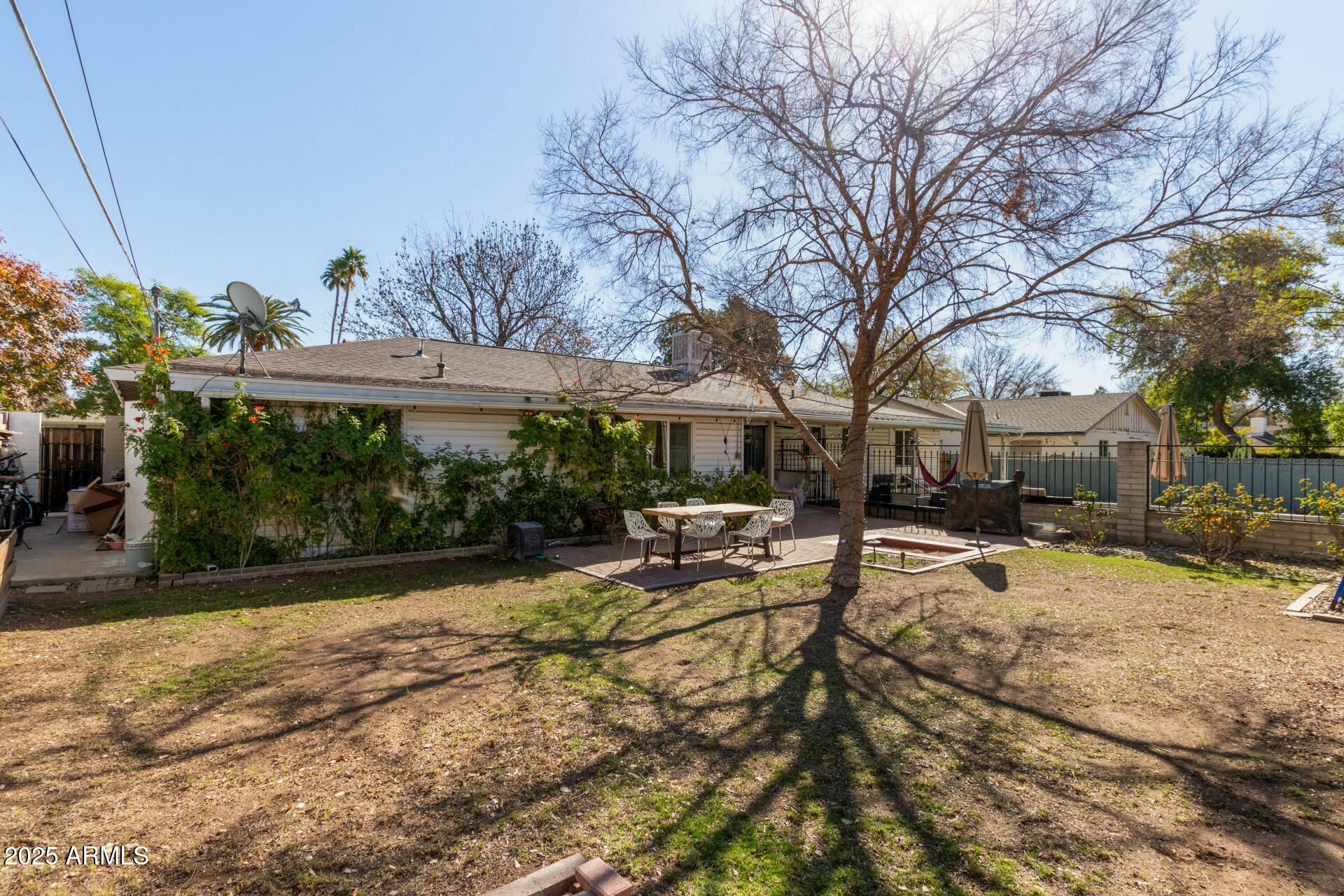4718 North 35th Way Phoenix, AZ 85018 - Photo 17 of 20 Backyard