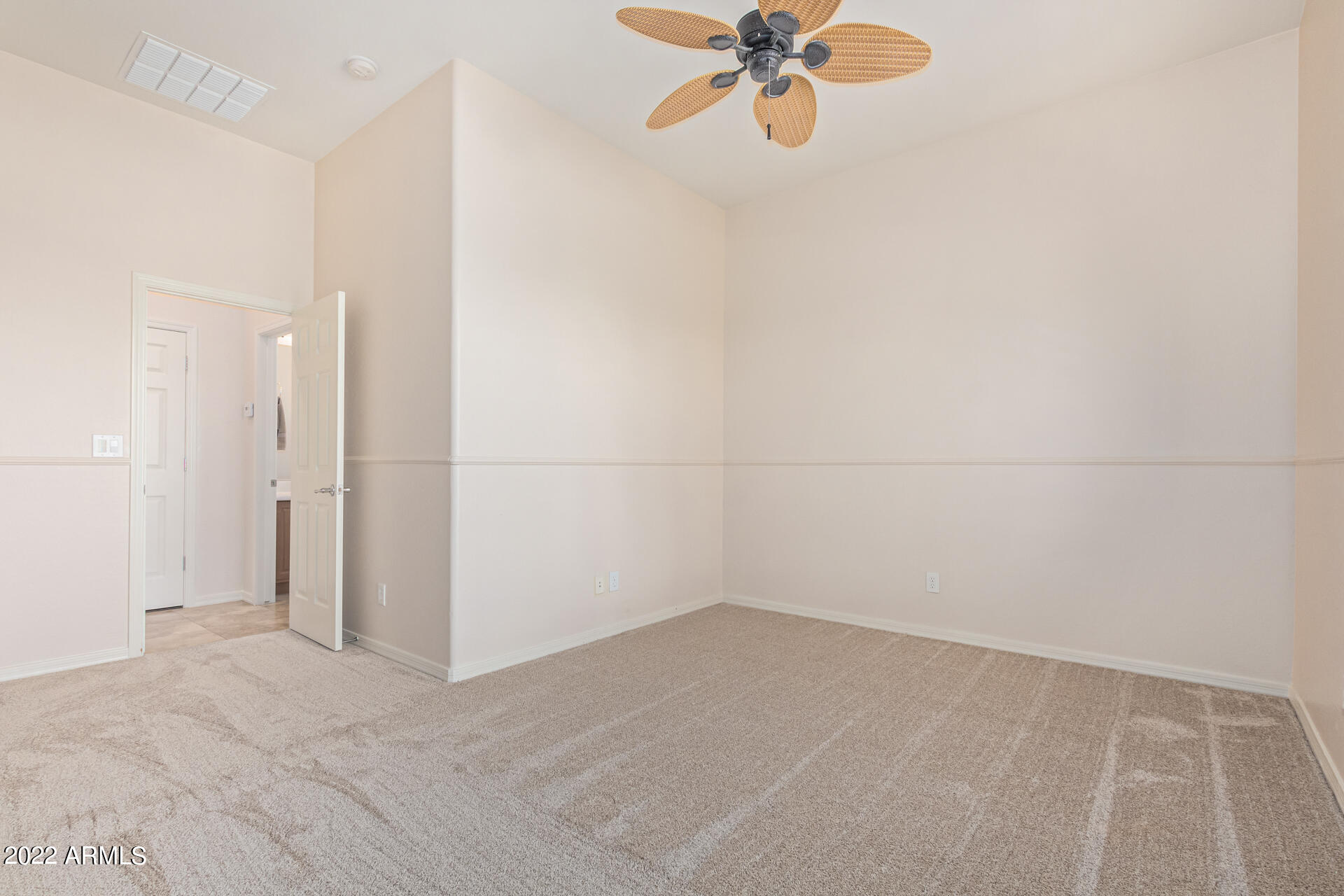 2023 West Chimney Rock Road Phoenix, AZ 85085 - Photo 27 of 64 27 - Chimney Rock