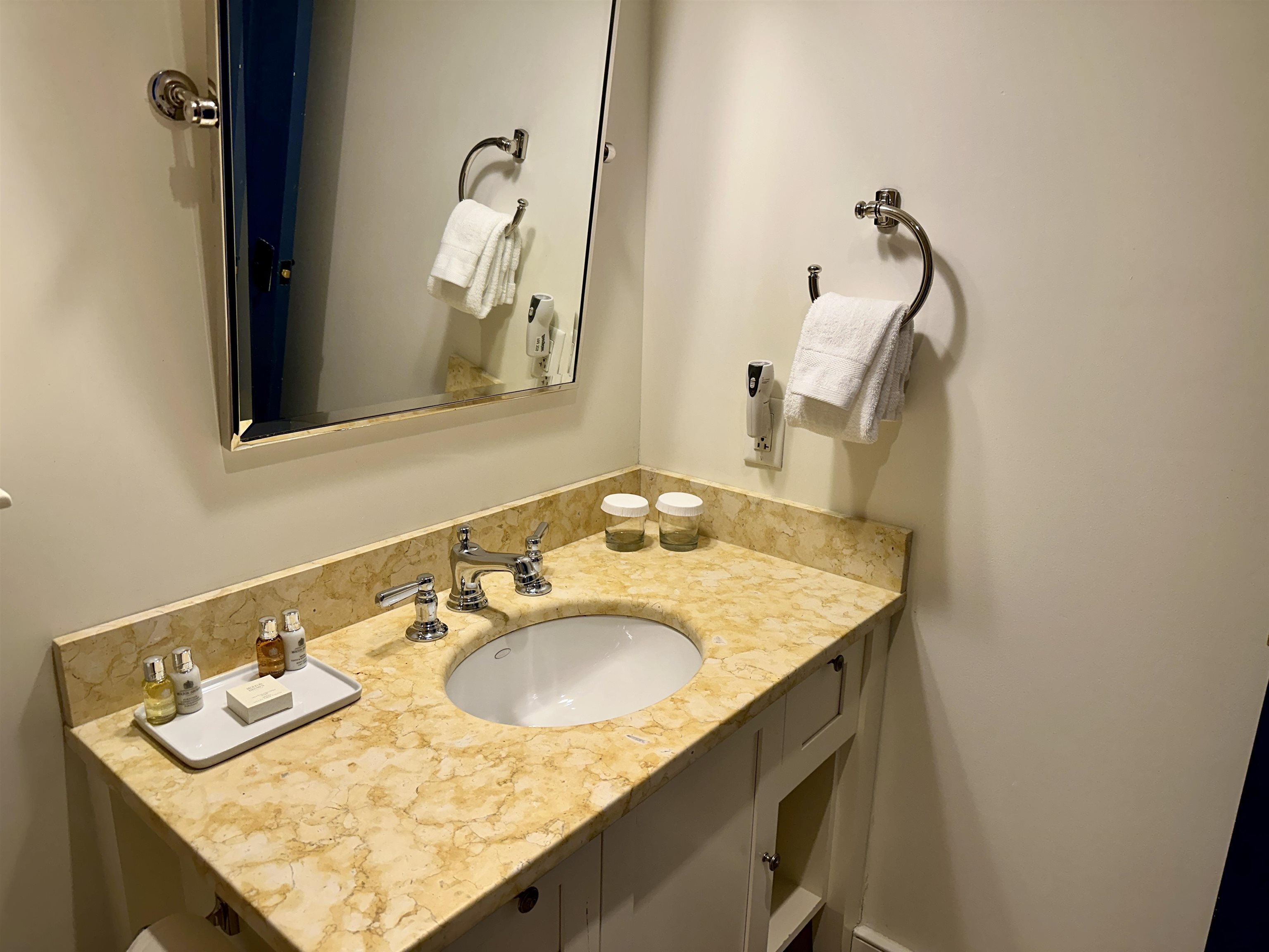 102 Forest Drive, Unit 322 (PLUS LOCKOUT 422)/ I CLAY BROOK AT SUGARBUSH Warren, VT 05674 - Photo 20 of 30