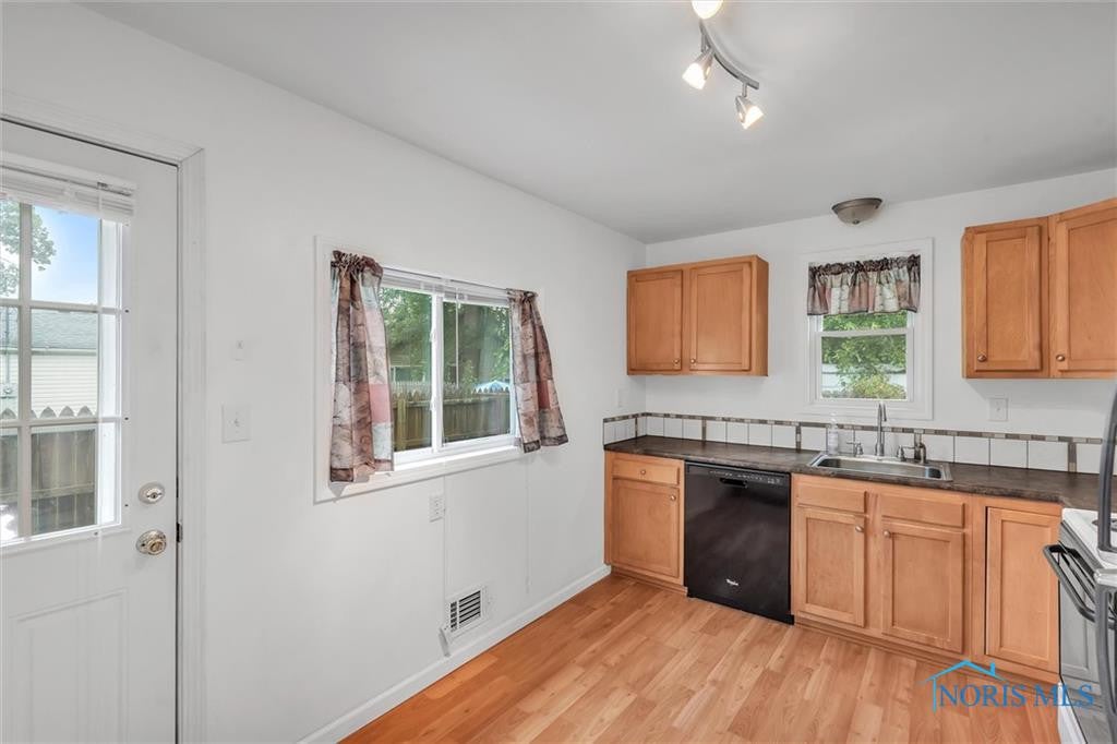 5056 Ancil Road Toledo, OH 43615 - Photo 14 of 32 Gallery Image 14