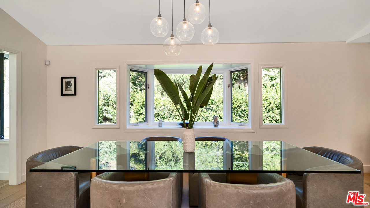 8160 Amor Road Los Angeles, CA 90046 - Photo 13 of 35 Gallery Image 13