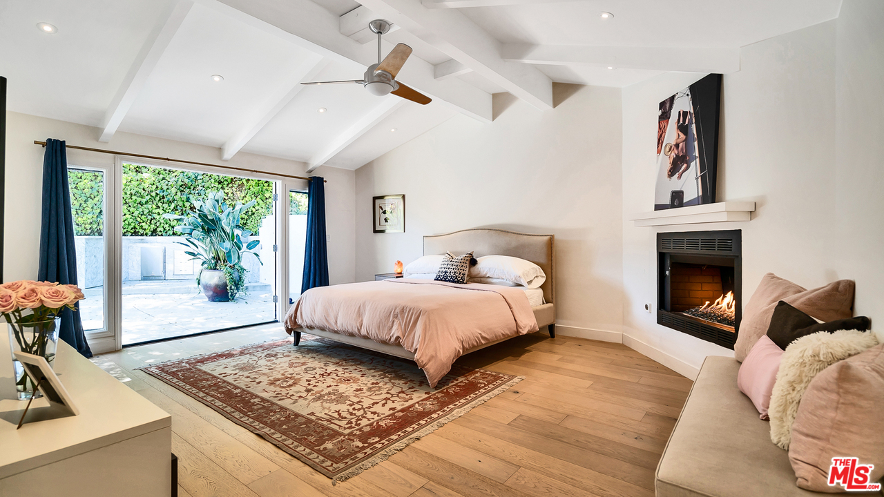 8160 Amor Road Los Angeles, CA 90046 - Photo 15 of 35 Gallery Image 15