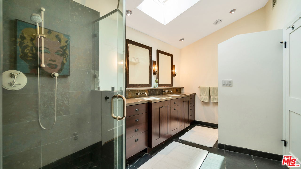 8160 Amor Road Los Angeles, CA 90046 - Photo 20 of 35 Gallery Image 20