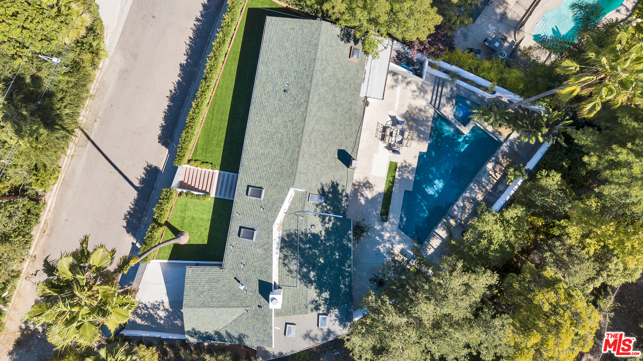 8160 Amor Road Los Angeles, CA 90046 - Photo 29 of 35 Gallery Image 29