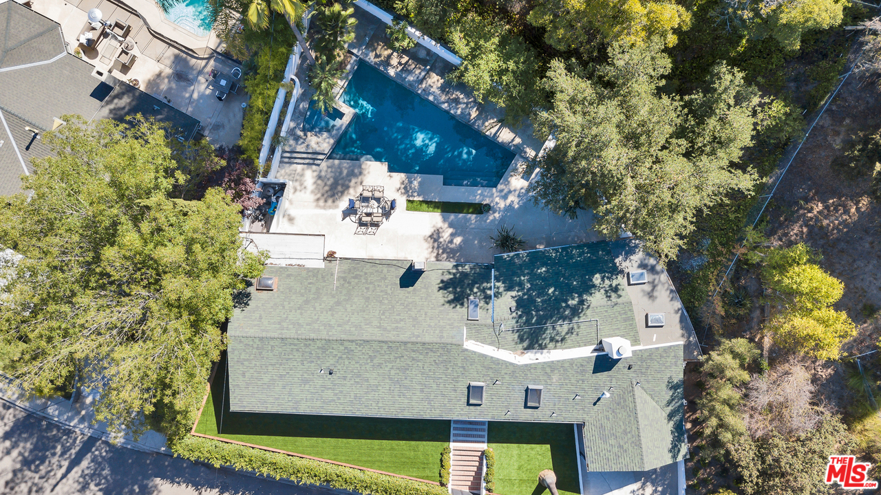 8160 Amor Road Los Angeles, CA 90046 - Photo 31 of 35 Gallery Image 31