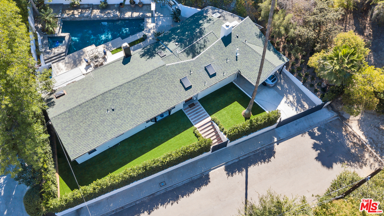 8160 Amor Road Los Angeles, CA 90046 - Photo 32 of 35 Gallery Image 32