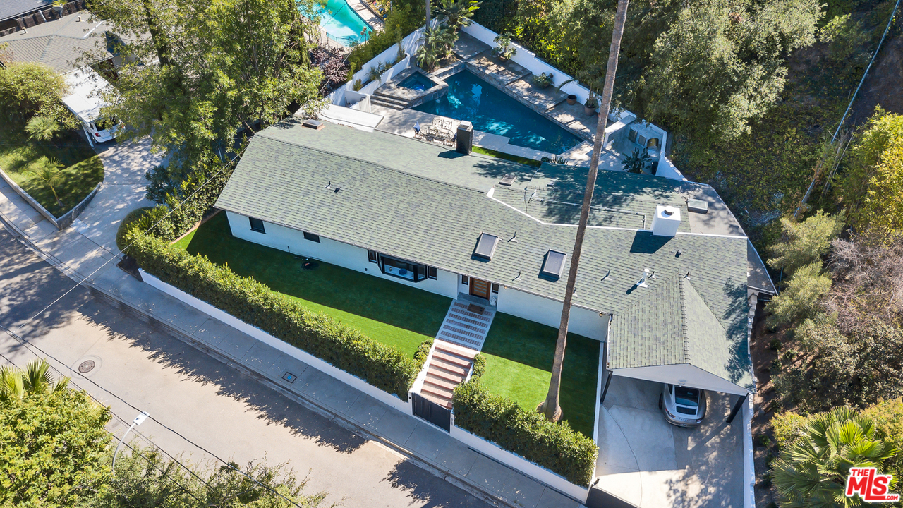 8160 Amor Road Los Angeles, CA 90046 - Photo 34 of 35 Gallery Image 34