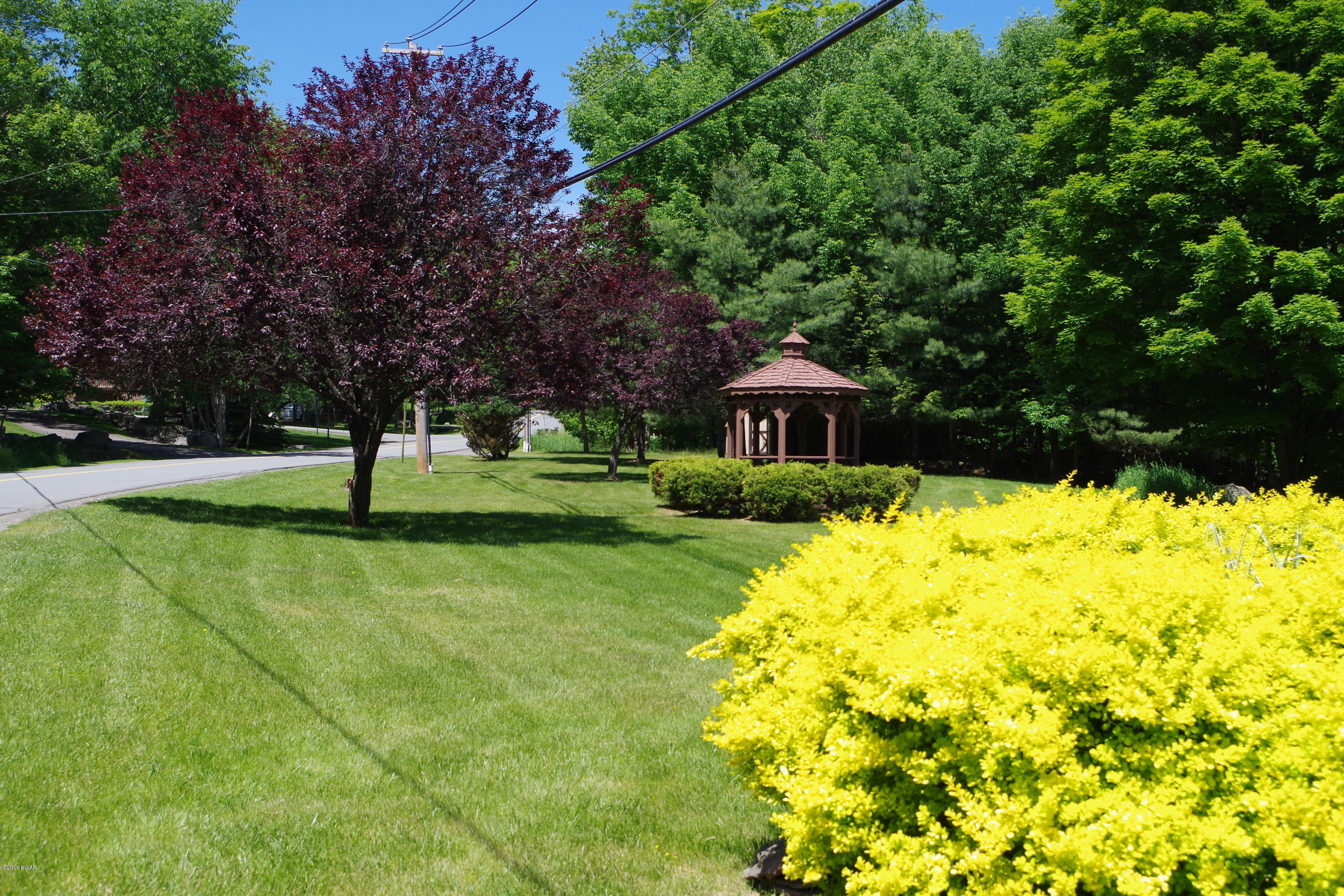 1271 Brookfield Road Lake Ariel, PA 18436 - Photo 81 of 143 a front view of house with yard and green space