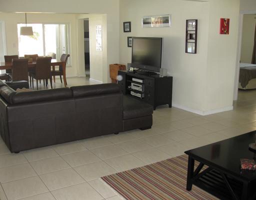 399 Northeast 23rd Street Boca Raton, FL 33431 - Photo 3 of 14 Additional Photo
