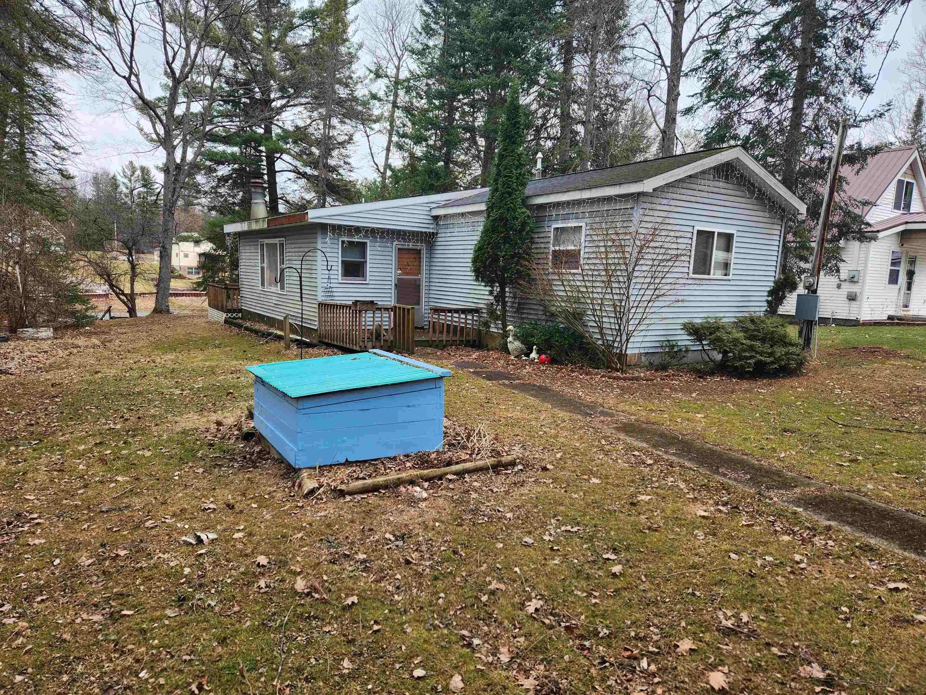 35 Whitetail Trail Gladwin, MI 48624 - Photo 1 of 20